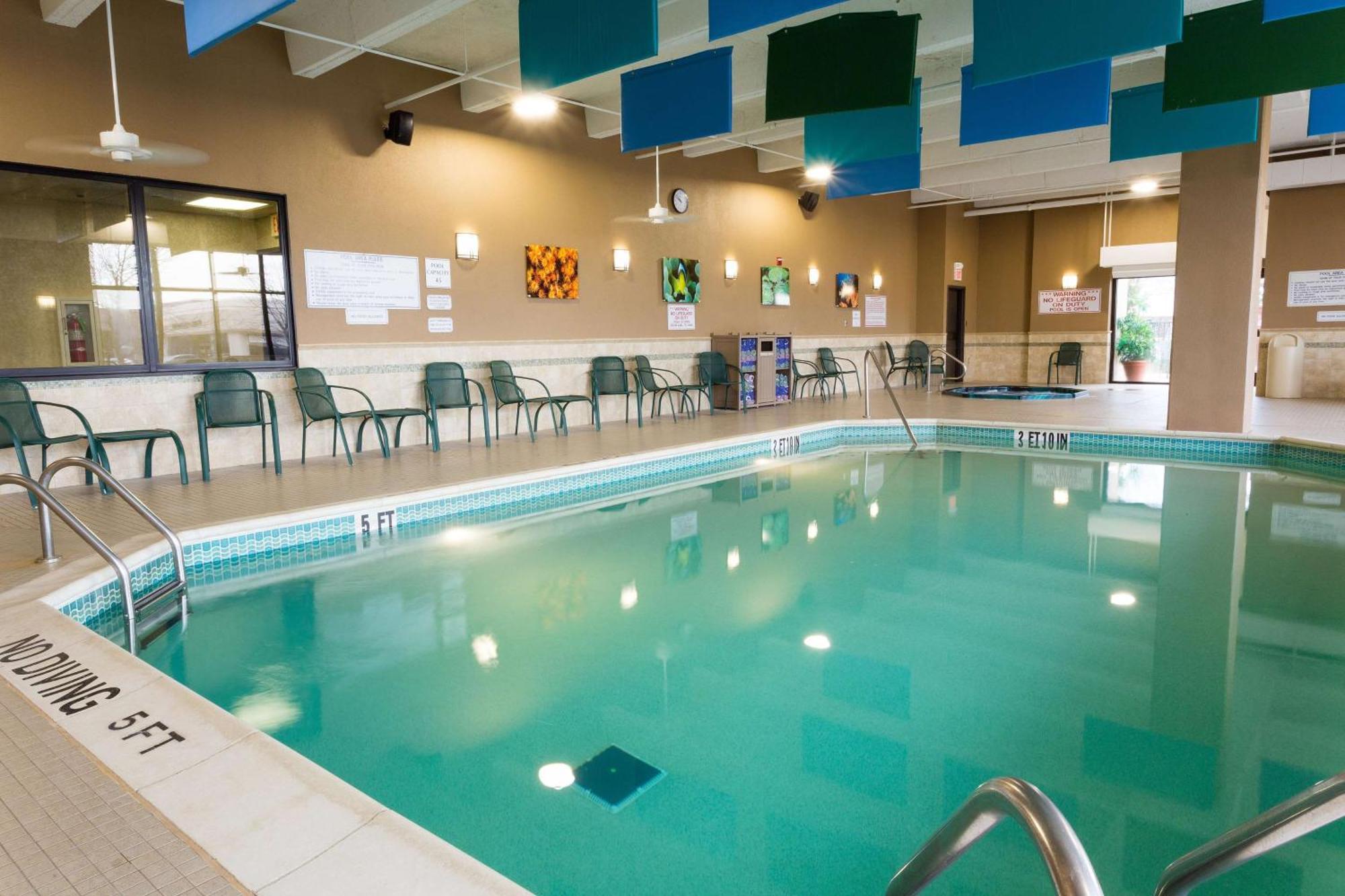 Drury Inn & Suites St. Louis เครฟเคอร์ ภายนอก รูปภาพ