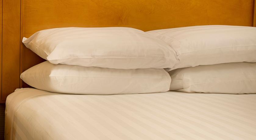 Drury Inn & Suites St. Louis เครฟเคอร์ ห้อง รูปภาพ